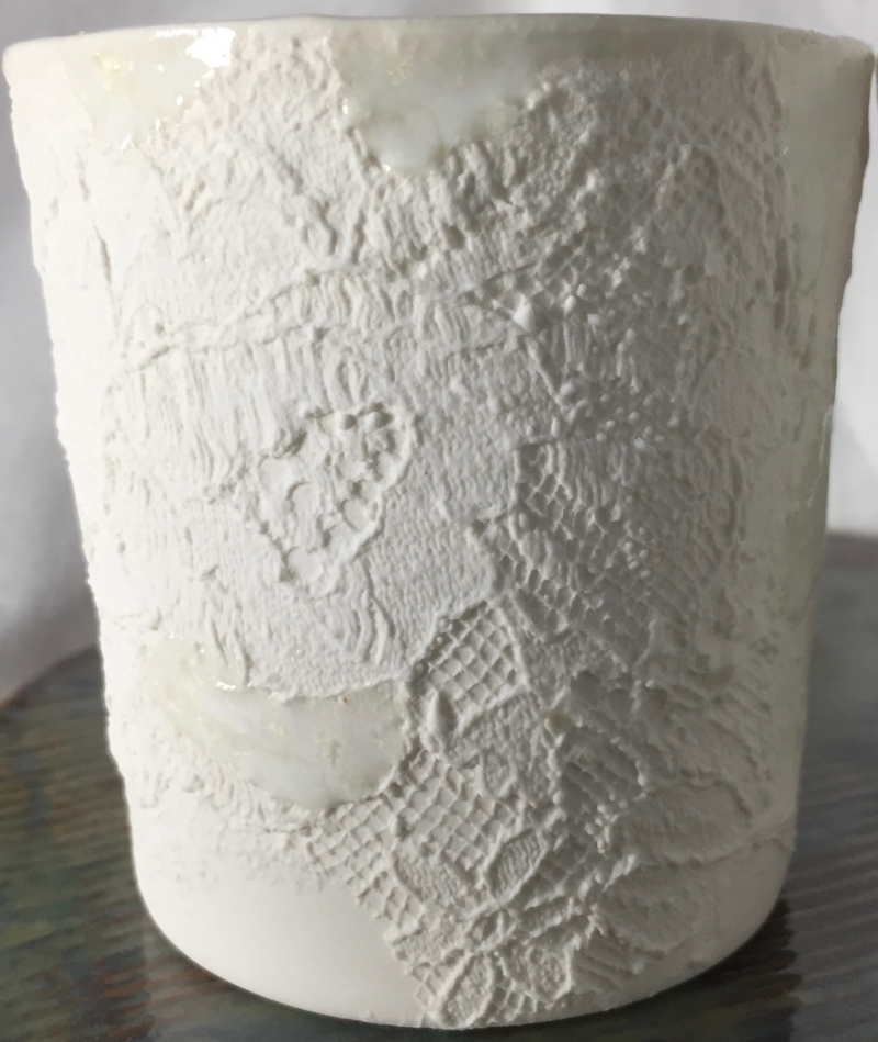 céramique,terre,grès,porcelaine,sculpture,empreintes, porcelaine coulée, dentelle