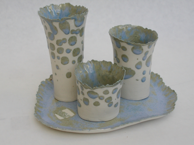création céramique,grès blanc, émail, tasse, objet unique, artiste céramiste